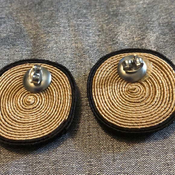 Leopard Print Earrings - Picture 2 of 4